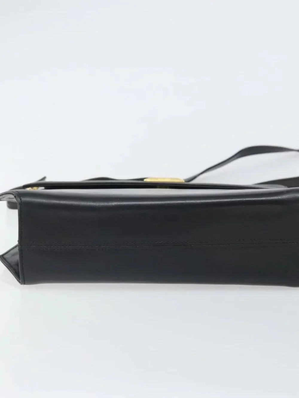 Salvatore Ferragamo Shoulder Bag Leather Black Gold Auth BA9556